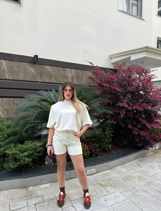 Short Beige